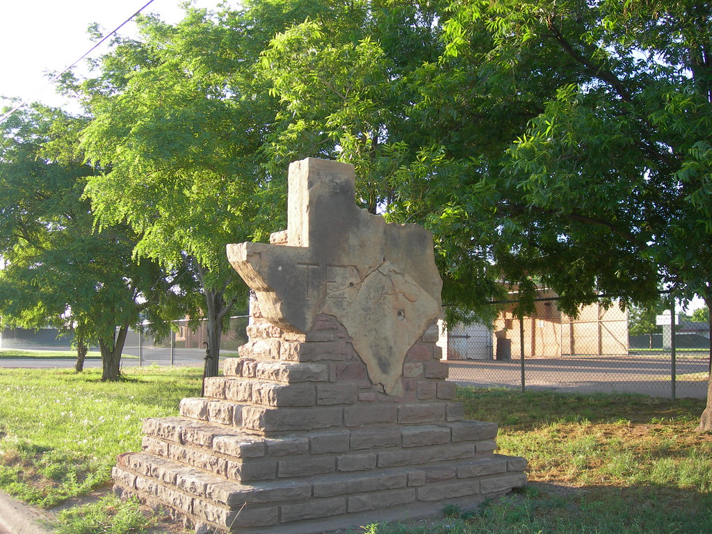Texas Monument Farwell, TX Jimmy Emerson, DVM Flickr