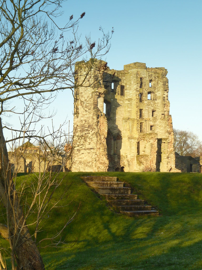 Hasting's Tower, Ashby de la Zouch Colin Sabin Flickr
