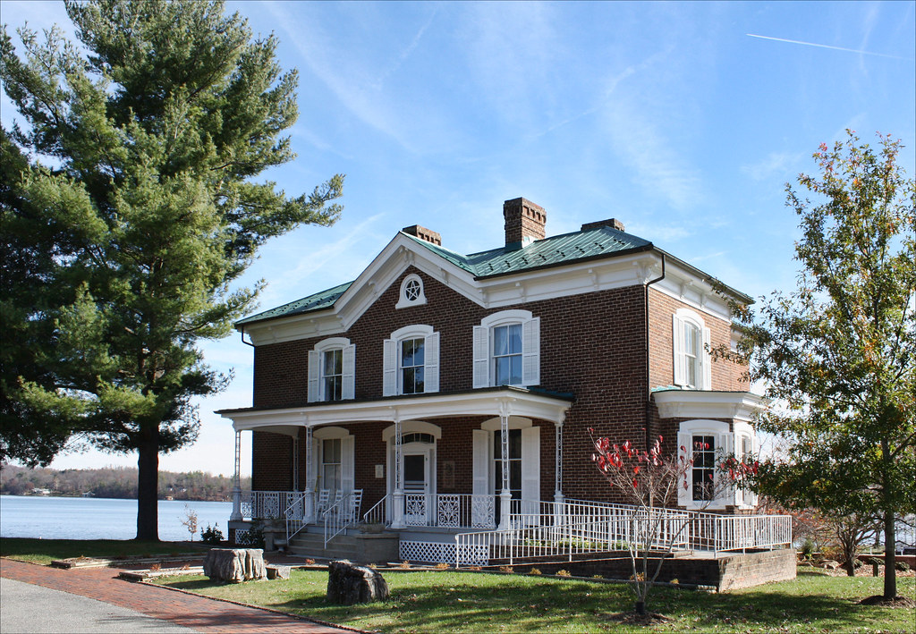 Howe House The historic Howe House at Claytor Lake State P… Flickr