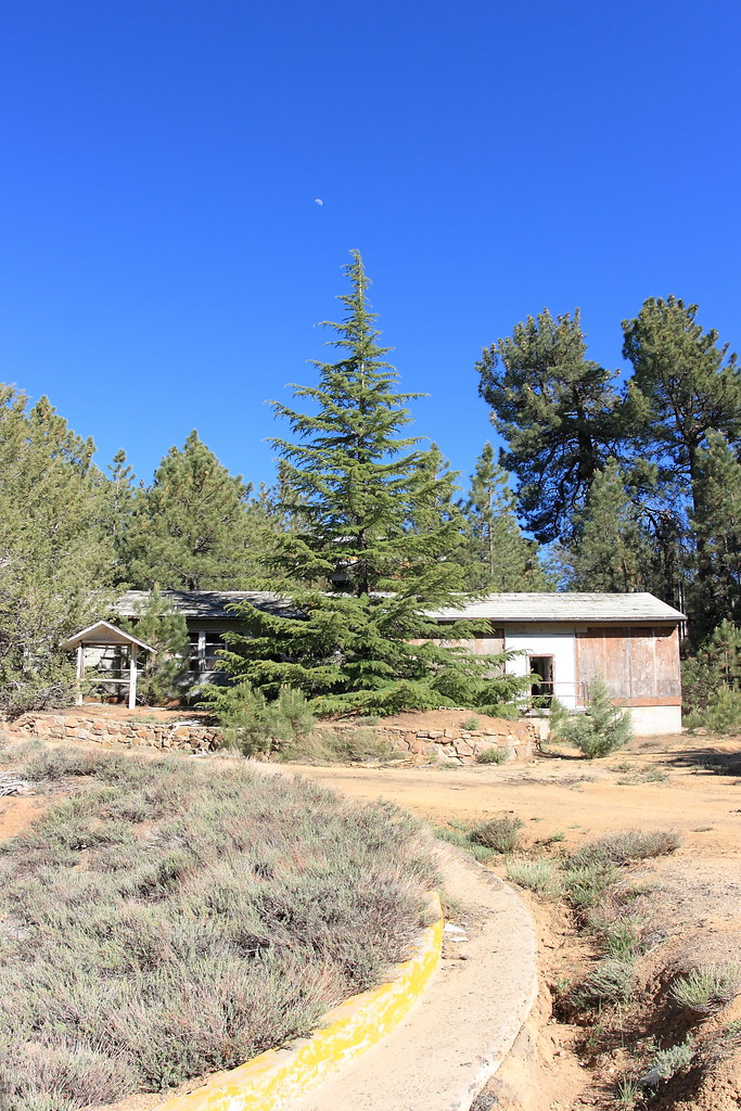 Abandoned Mount Laguna Air Force Station headquarters a photo on