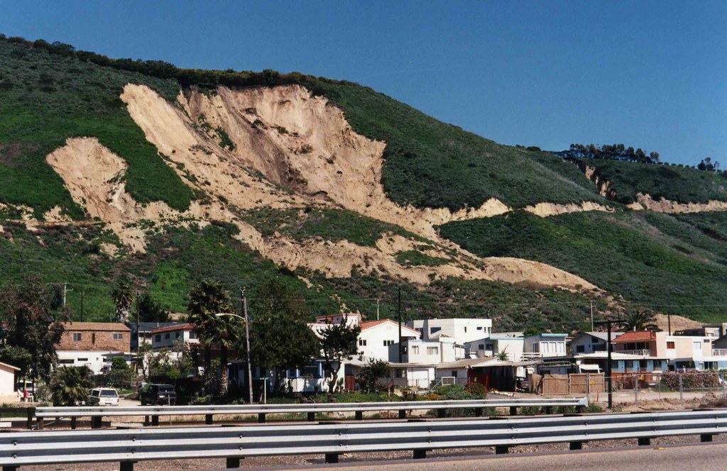 La Conchita Landslide near Ventura, California La Conchita… Flickr
