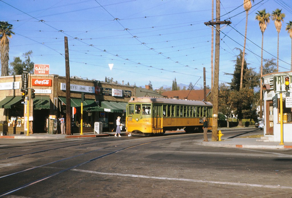 003 LATL W Line Car 1201 Monte Vista & Ave. 50 Looking E… Flickr