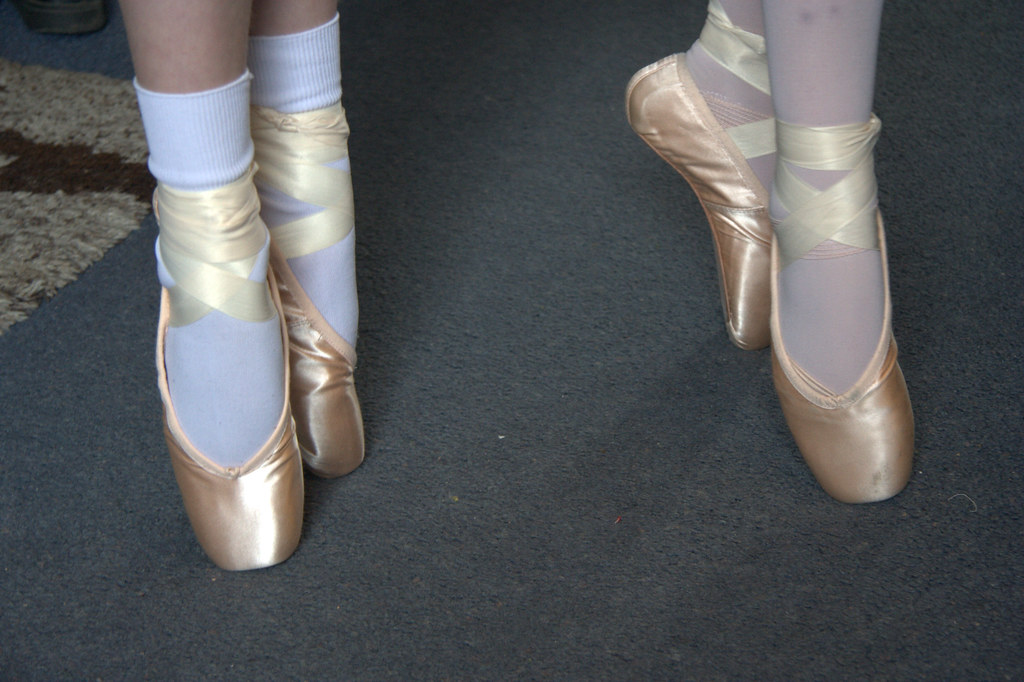 February 7 2010 Ballet Pointe Shoes The girls on Pointe … Flickr