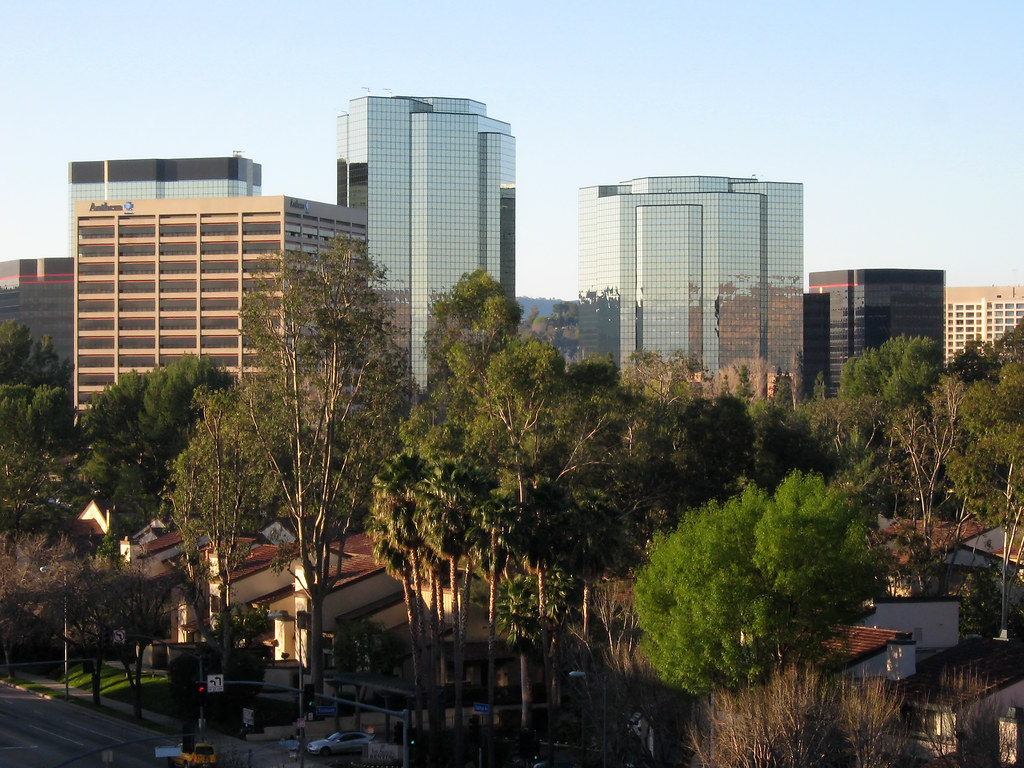 Woodland Hils skyline from room 710 of the Woodland Hills … Flickr