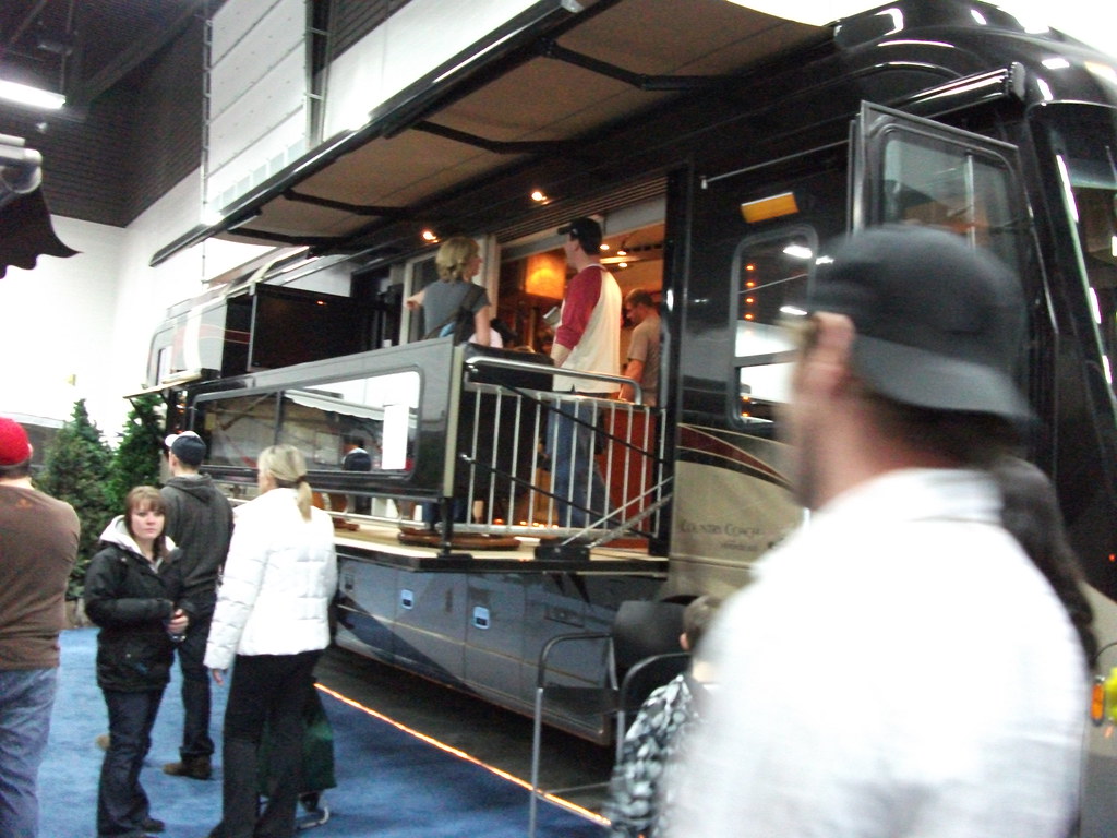 Motorhome with a balcony A motorhome with a balcony! Can y… Flickr