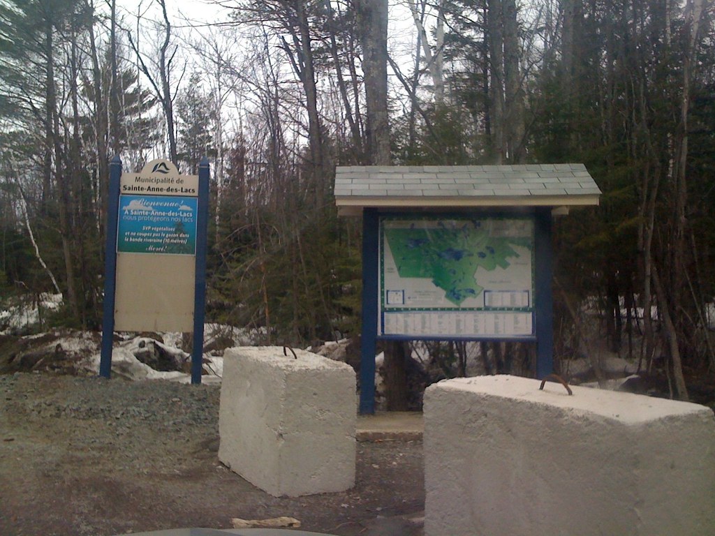 SteAnnedesLacs Charles de MilleIsles Flickr