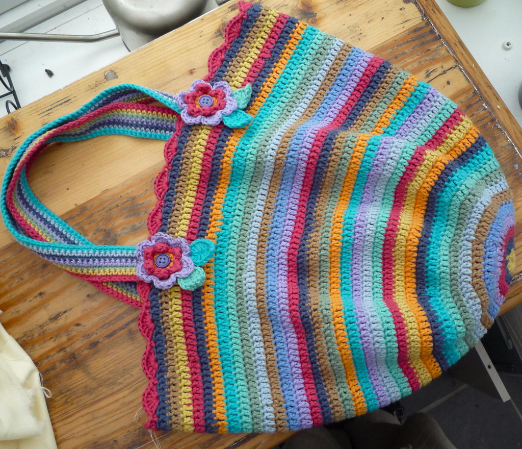 crocheted bag Made from Lucy's tutorial at Attic 24. Mine … Flickr