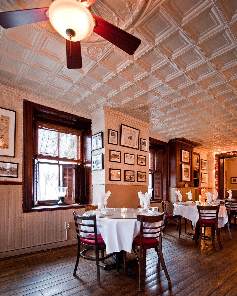Frenchtown, New Jersey The National Hotel Bar Dining Area.… Flickr