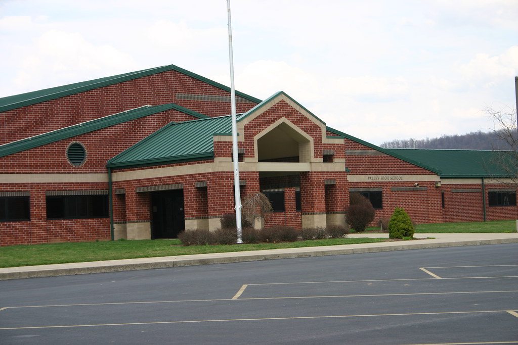 Valley High School, Lucasville, Ohio Valley High School lo… Flickr