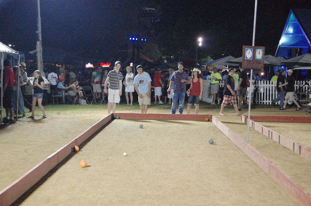 DSC_2198 Bocce ball court! Kmo139 Flickr