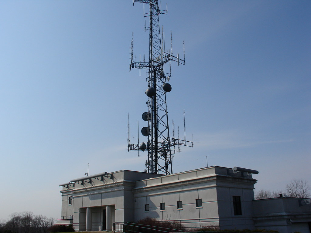 Radio Center County of Monroe, NY 9 VHF, UHF and microw… Flickr