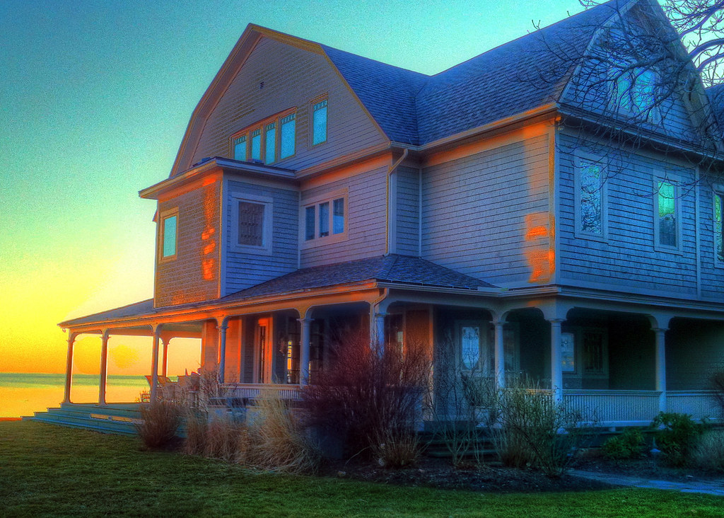 Branford waterfront home Pine Orchard, CT. iPhone quality,… Flickr
