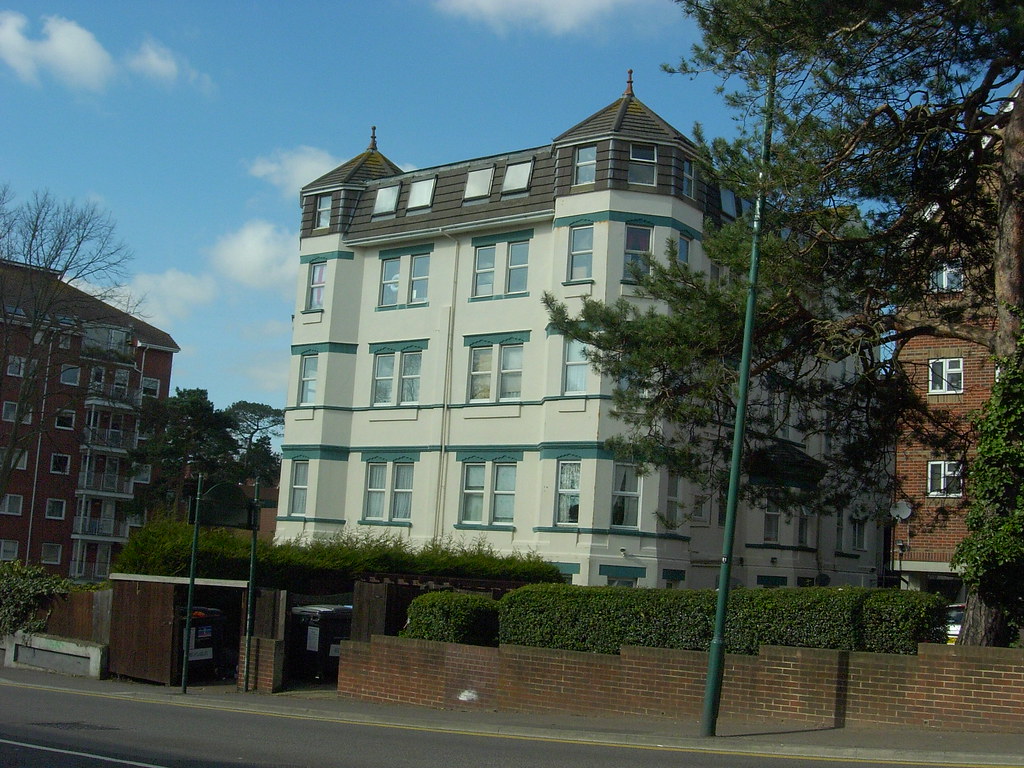 BYNG MANSION / CARLTON COURT. CHRISTCHURCH RD / KNOLE RD. … Flickr