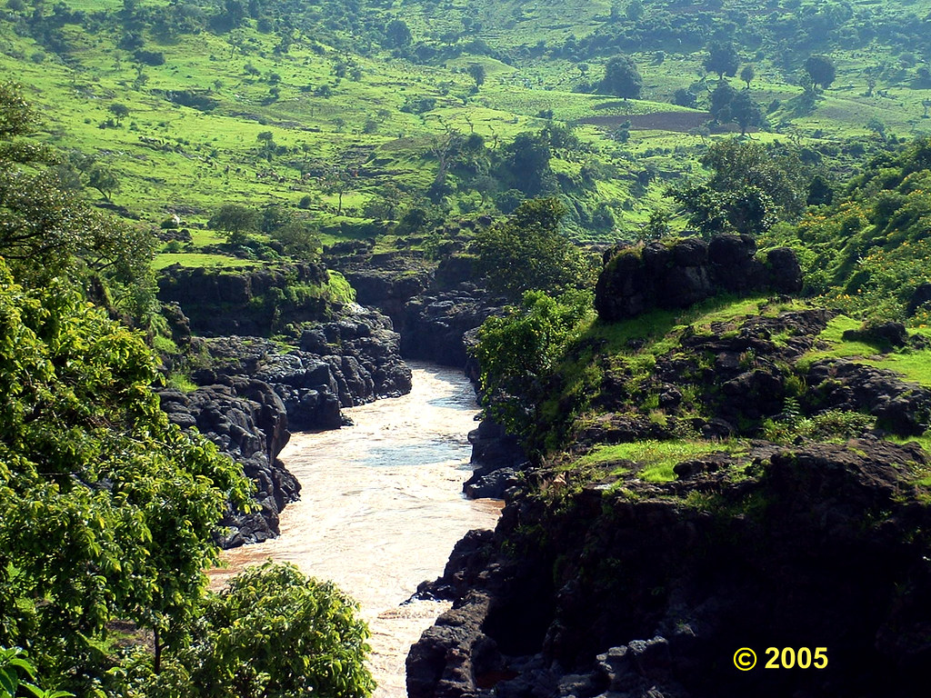 Fertile River A river in an Ethiopian mountain is surround… Flickr