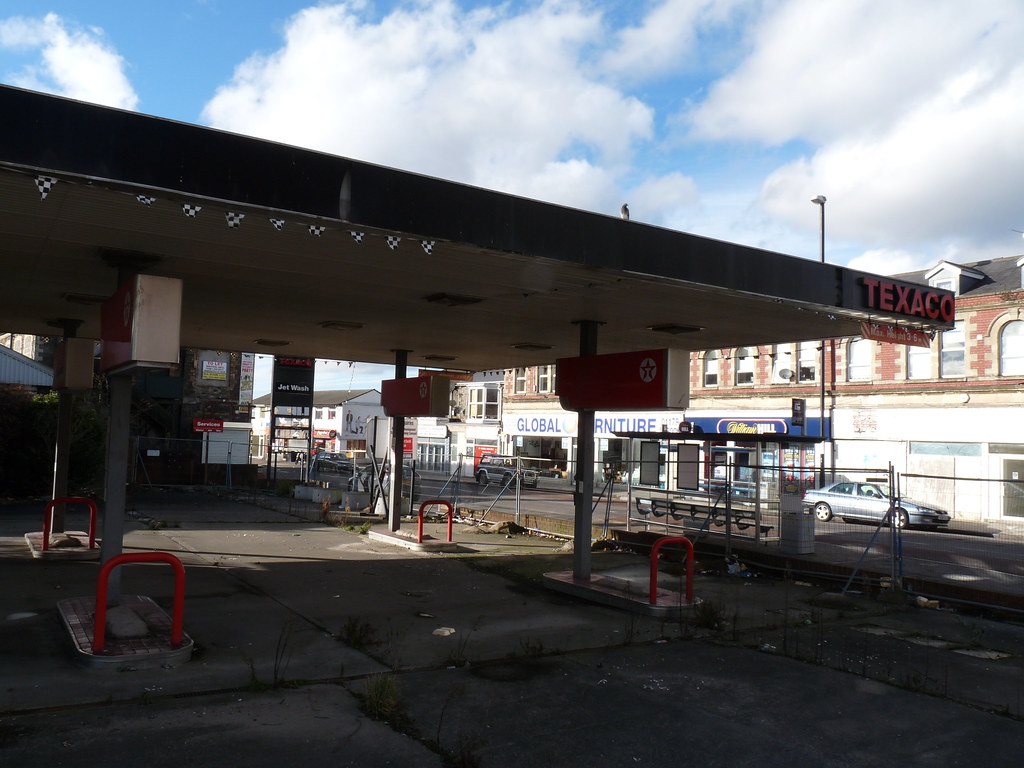 Texaco Garage Kingswood (Bristol) Former petrol station … Flickr