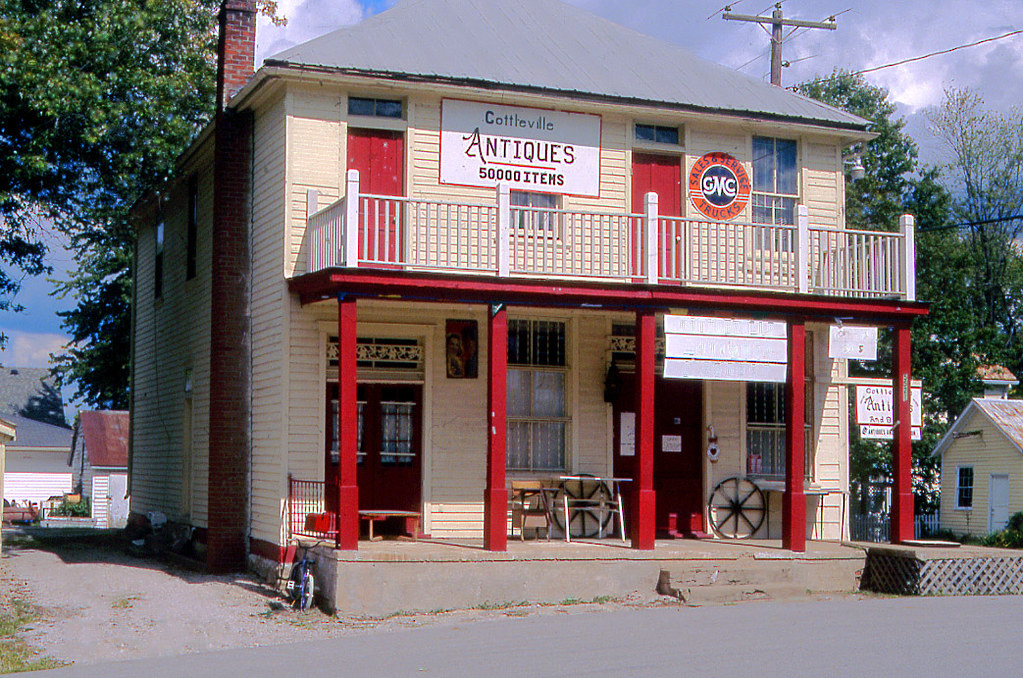 antique store, Cottleville, Mo. fall 2006 Paul Hein Flickr