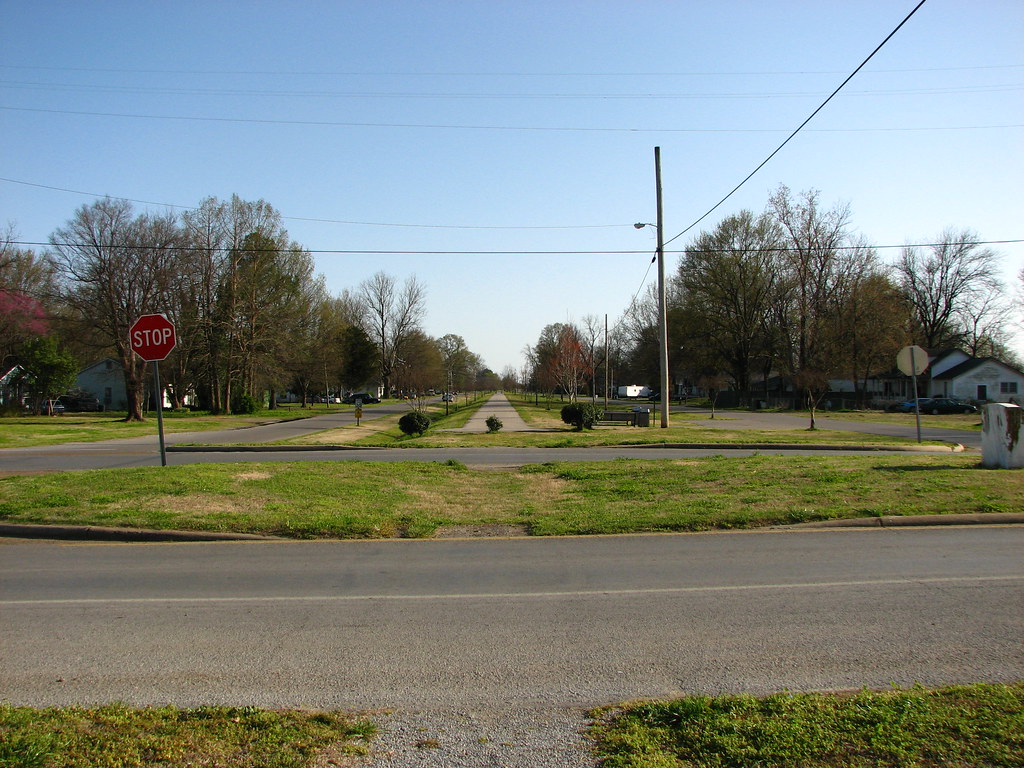 Old ICRR Railbed.2 Looking south from downtown Boyle, MS a… Flickr
