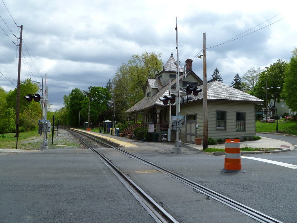 Erie Oradell Station Queen Anne station, 1891 R36 Coach Flickr