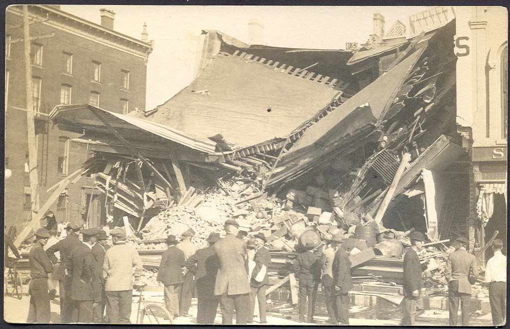 Coldwater MI 1913 RPPC Disaster Building Collaspe due to C… Flickr