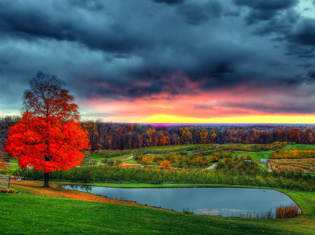 Mapleside Farms Sunset 2 Sunset over the pond at Mapleside… Flickr