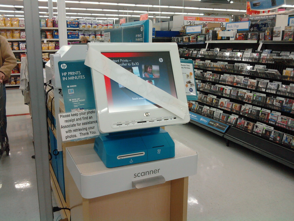 WalMart Tipton, Iowa HP Photo Kiosk a photo on Flickriver