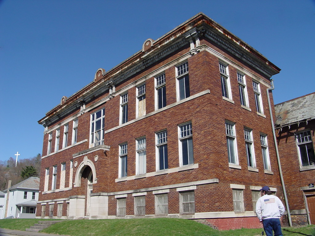 Nelsonville Ohio High School My long time good friend Rand… Flickr