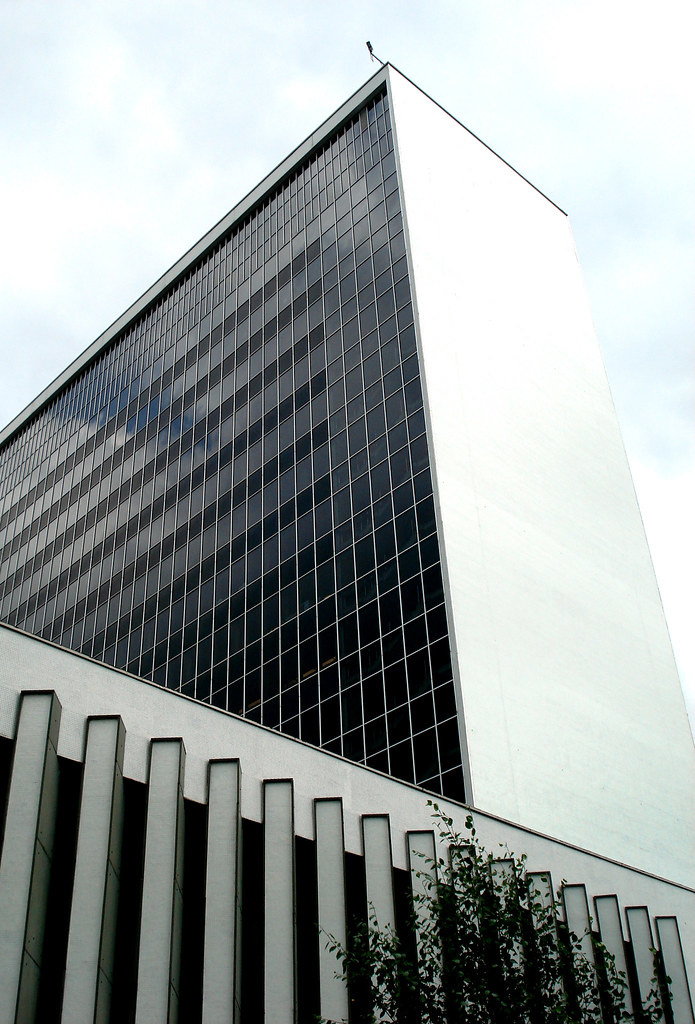 South Lanarkshire Council Headquarters, Hamilton, Lanarksh… Flickr