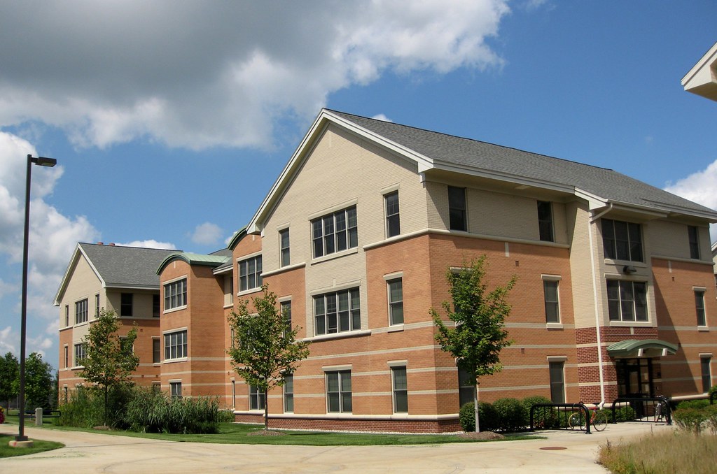 The Mark A. Murray Living Center This living center at Gra… Flickr