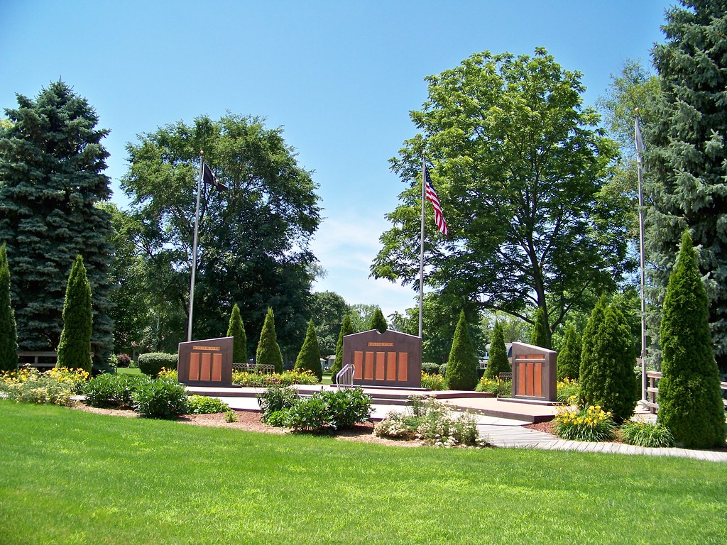 Catlin Illinois War Memorial Raymond Cunningham Flickr