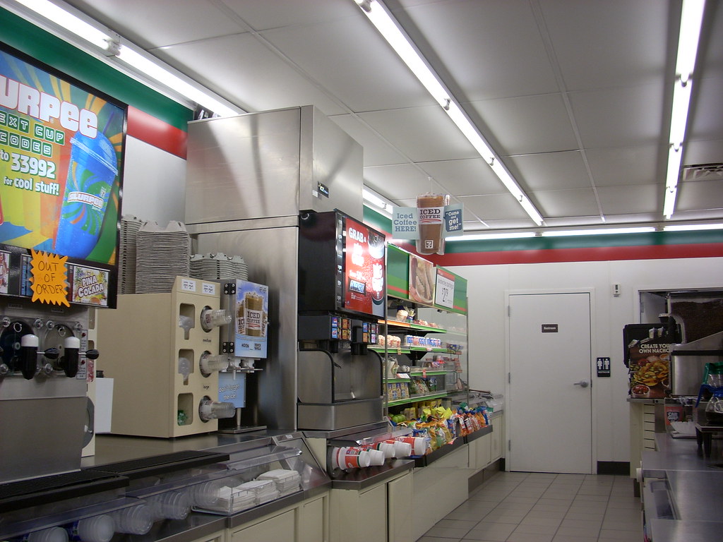 7Eleven interior 7Eleven 34068 (2,196 square feet) 3046… Flickr