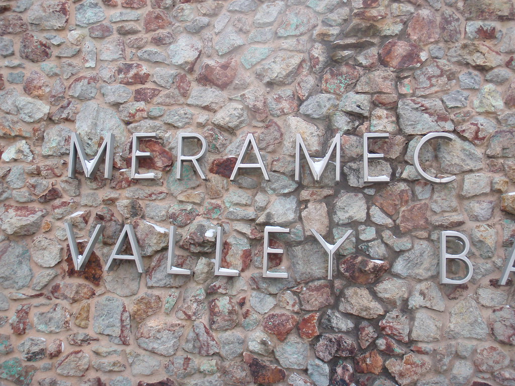 Meramec Valley Bank Valley Park, MO_P1070291 WampaOne Flickr