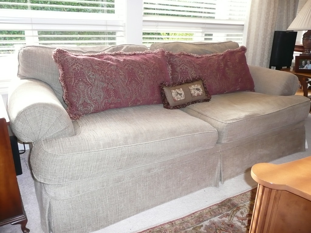 Henredon sofa Wonderful Henredon sofa for your family room… Flickr