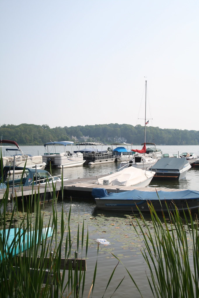 Boat Docks Rose's on Reeds Lake 550 Lakeside Dr Se Grand R… Flickr