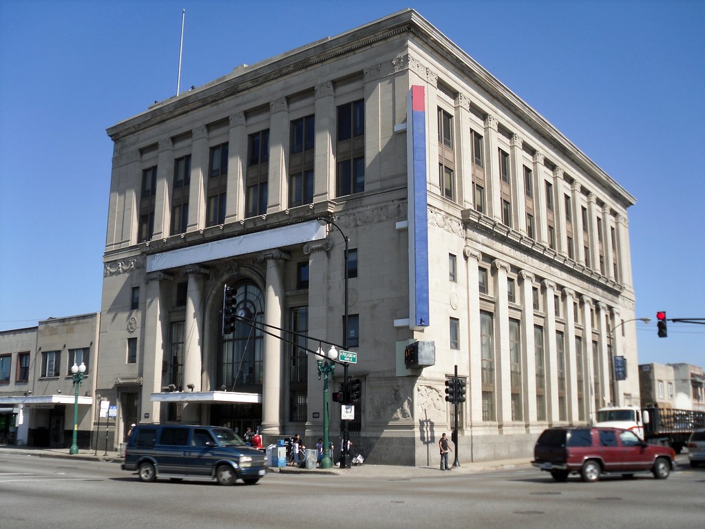 Once Pioneer Bank, Pulaski & North Ave. Chicago Once an ar… Flickr