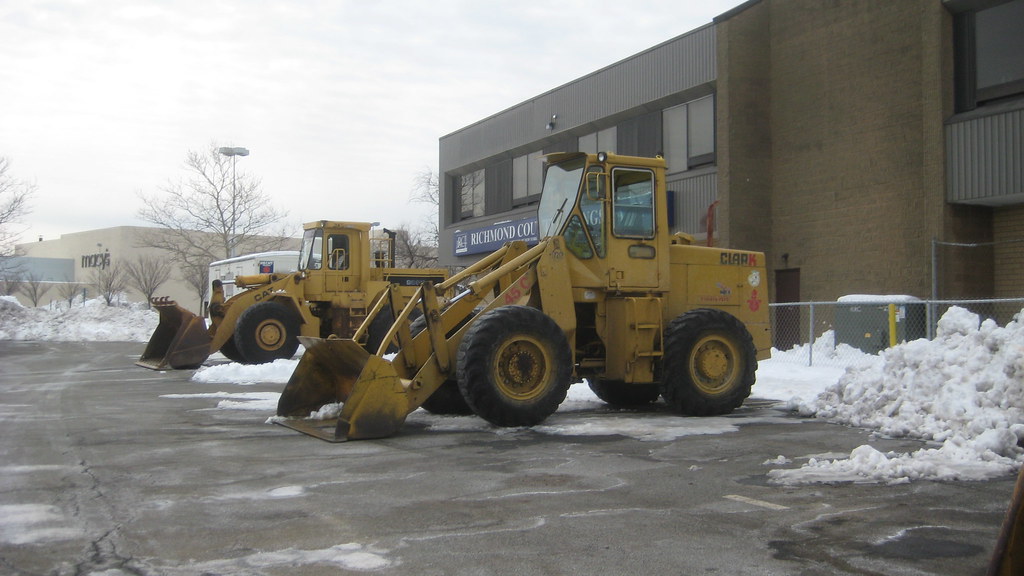 Staten Island Mall Snow removal wheel loaders a photo on Flickriver
