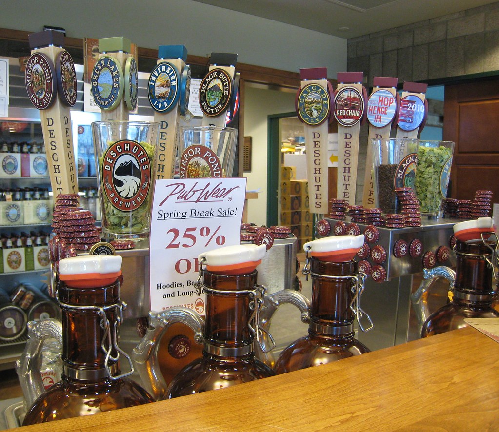 On Tap Tasting room at Deschutes Brewery. LCEdgar Flickr