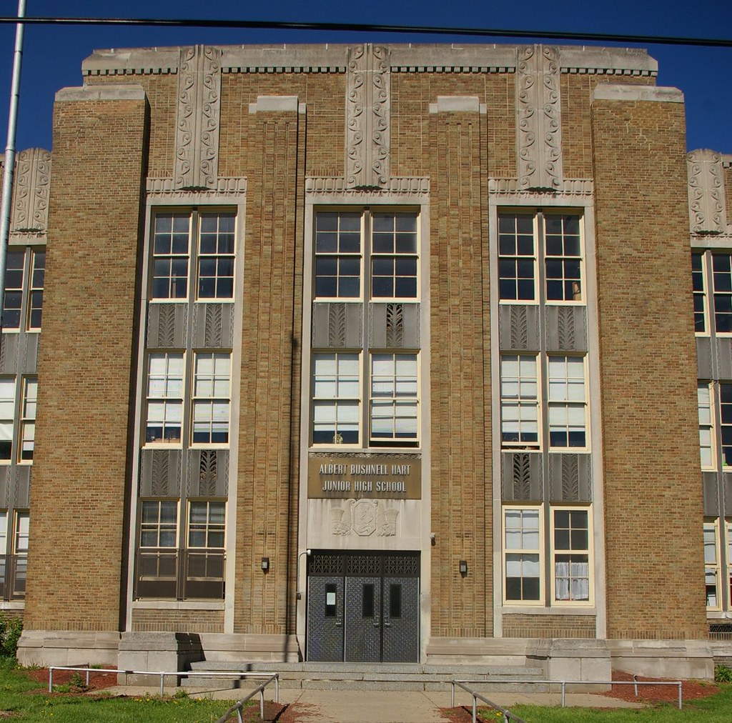 Albert Bushnell Hart Junior High School 3901 East 74th Str… Flickr