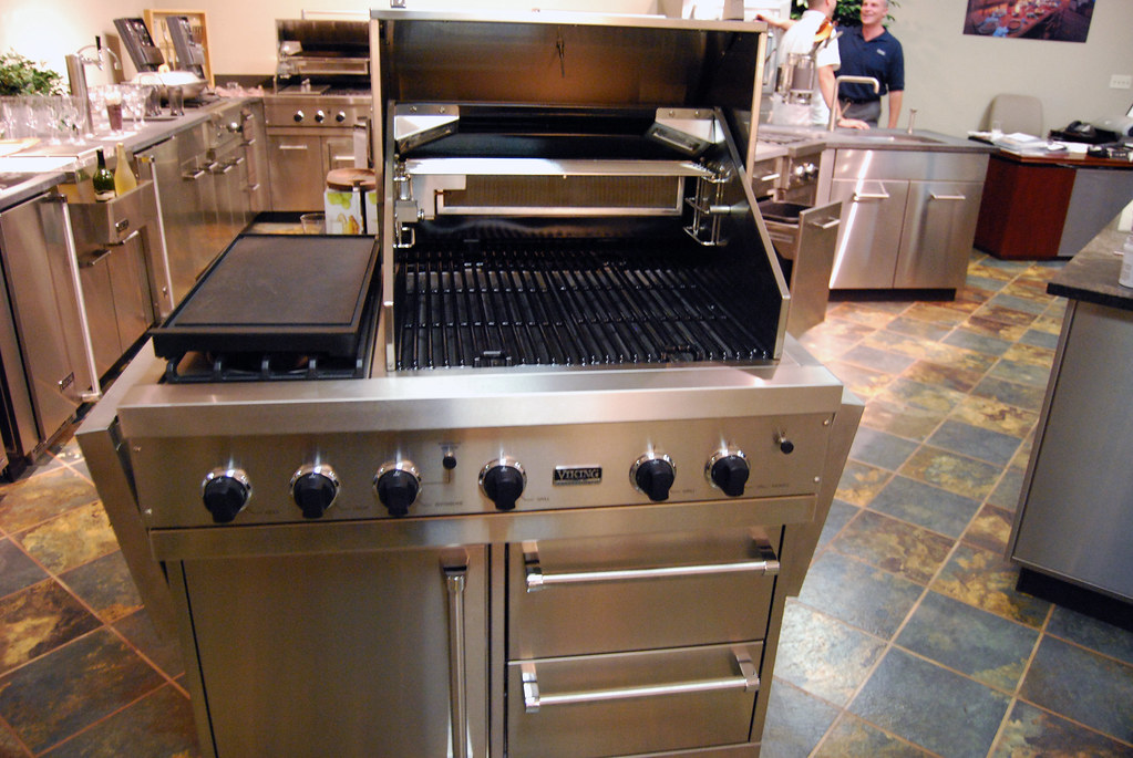 Viking Grill Complete with Side Burner ajmd.us/cHBZ4j AJ Madison