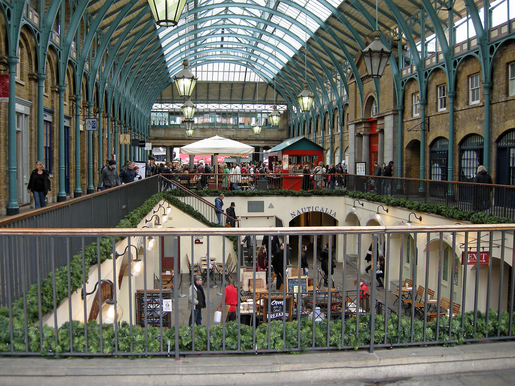 Covent Garden Shopping in Covent Garden Huddsbirder Flickr