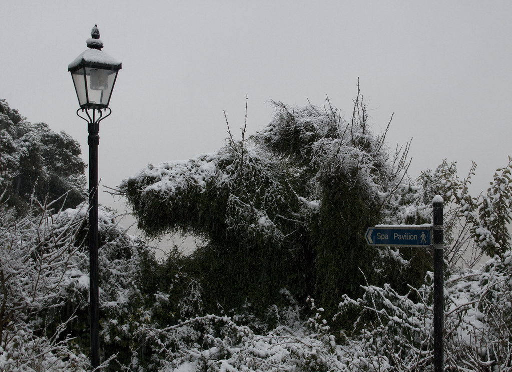 Spa Gardens Felixstowe in the snow Wednesday 6 January 201… Ben