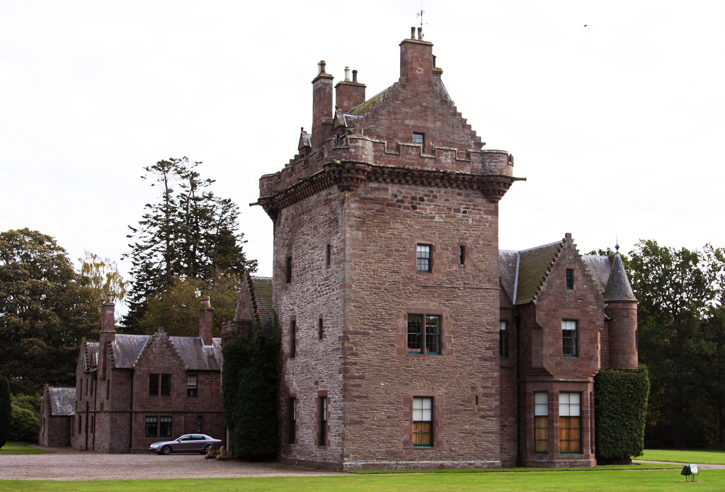 Guthrie Castle (4 of 5) Guthrie castle has stood here for … Flickr