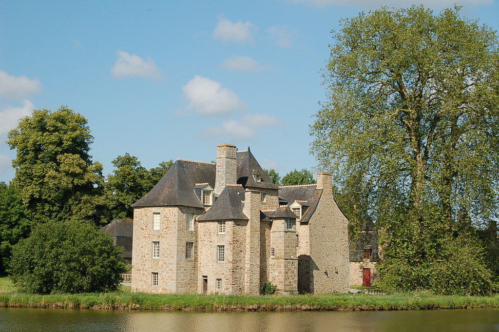 Château de la Motte à StBrice en Cogles Le château de la … Flickr