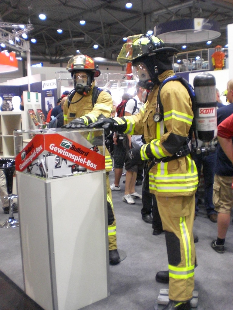 Bullard Stand mit PBI Gold Kleidung nikiobermeier Flickr