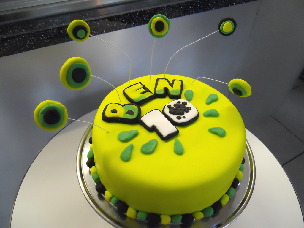Ben 10 Birthday cake Ben 10 themed cake complete with Ben … Flickr