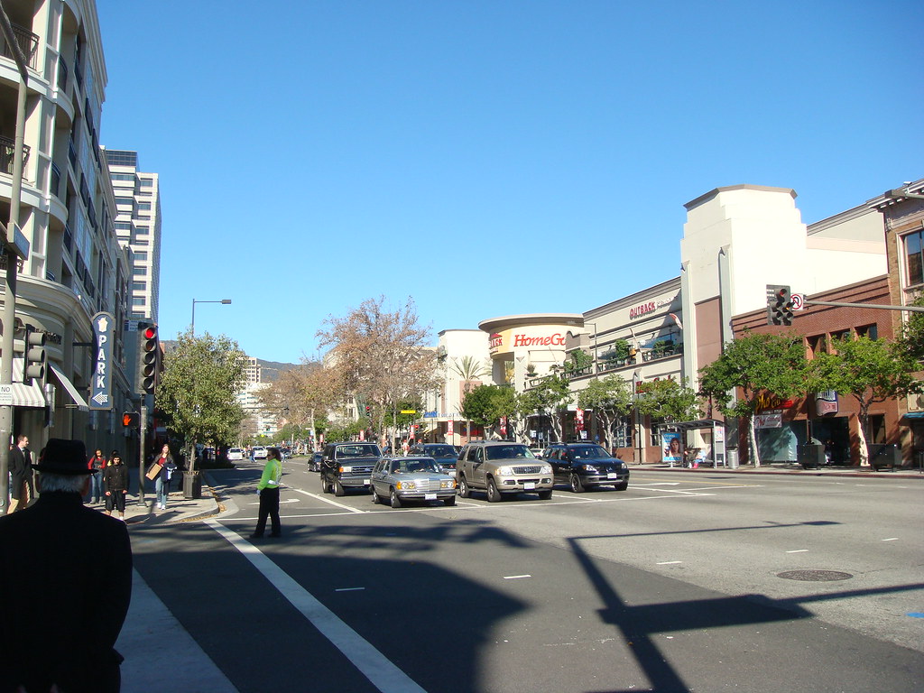 Brand Blvd. Glendale Looking north on Brand Blvd in Glenda… Flickr