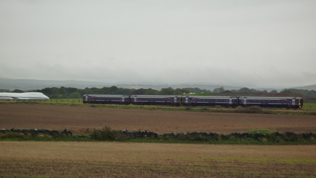 FSR 158 Passes the secondary runway at Edinburgh Airport. Spoons