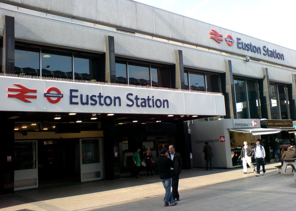 London Euston Train Station Stations & Destinations CrossCo…