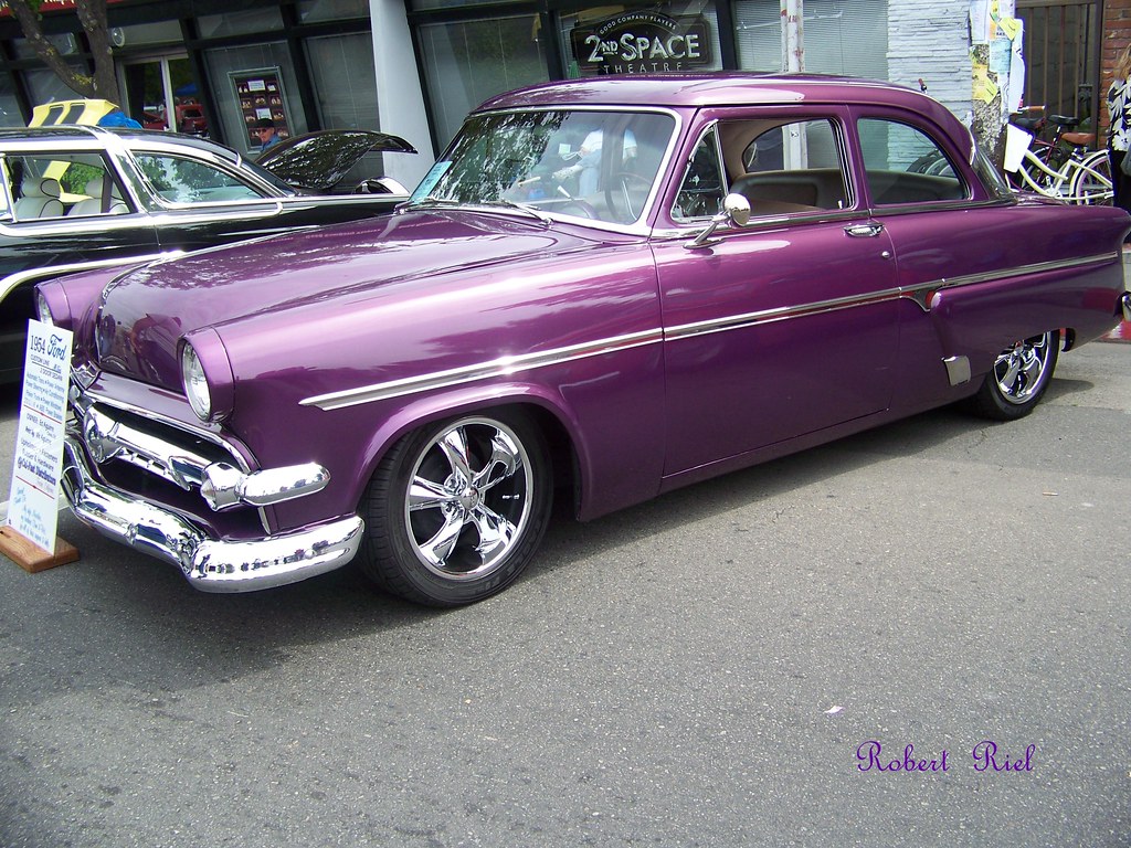 1954 Ford Customline 2010 Tower District Car Show Fresno… Bob the