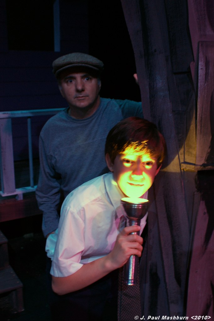 BOO RADLEY WATCHES OVER JEM FINCH Arthur "Boo" Radley (Ric… Flickr