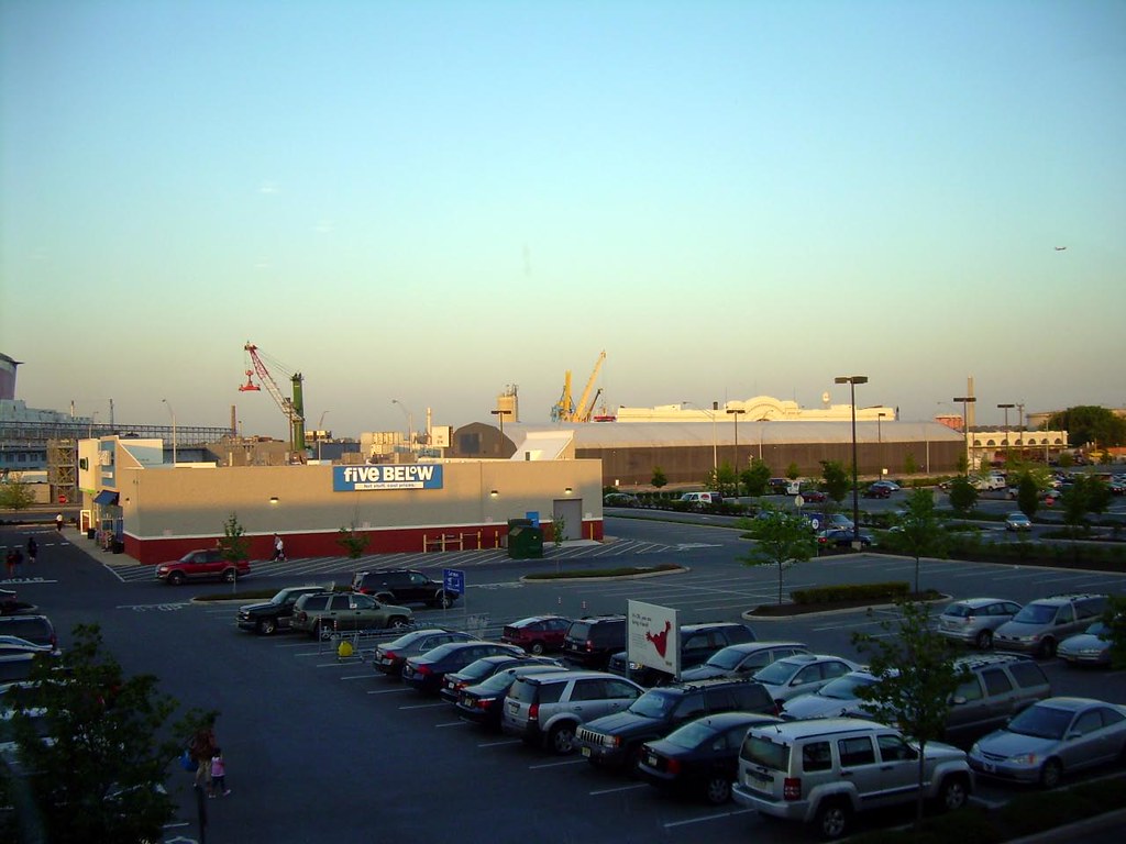 View from IKEA IKEA South Philadelphia, PA 2206 South Colu… Flickr